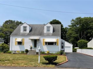 20 Stoddard Rd, East Haven, CT 06512