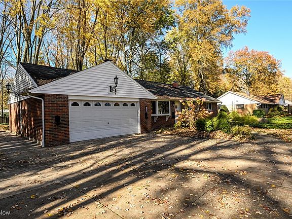 2nd image of 7840 Shady Ln