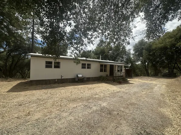 40780 Jean Rd W, Oakhurst, CA 93644