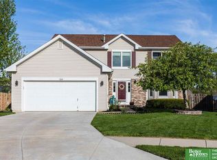 13614 S 26th Avenue Cir, Bellevue, NE 68123