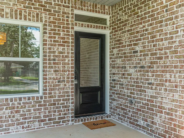 1404 Hickory St — Photo 5