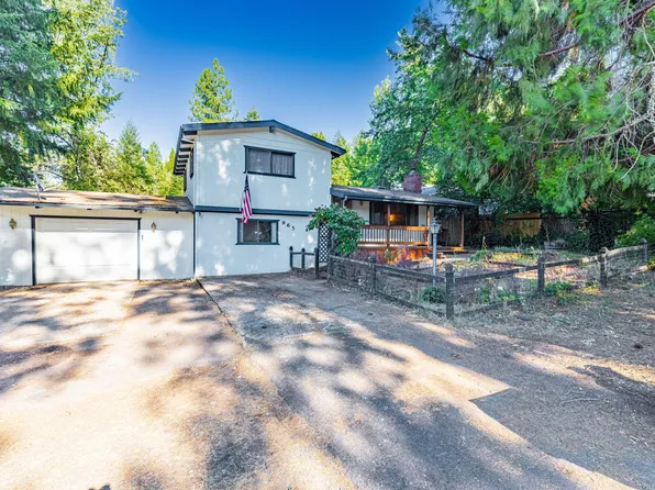 965 Laurel Ave, Butte Falls, OR 97522