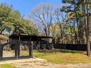 16996 Shadow Wood Dr, Flint, TX 75762