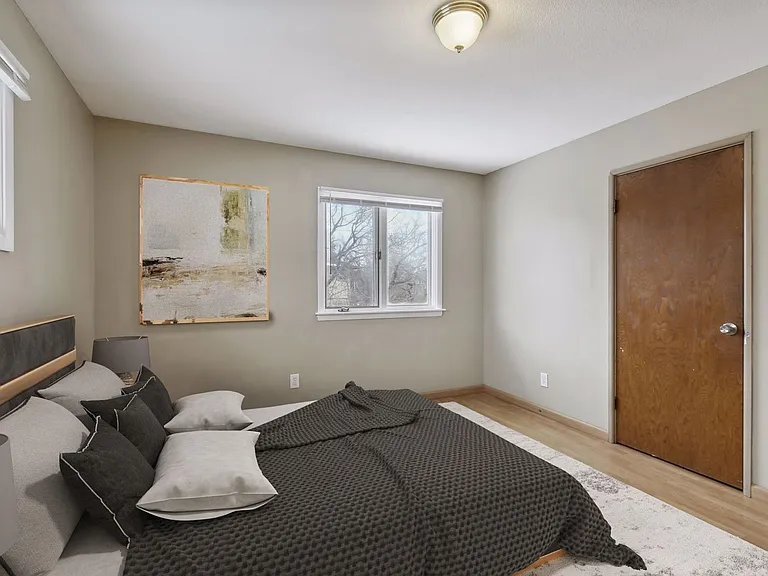 155 Cedar Lake Road North — Photo 7