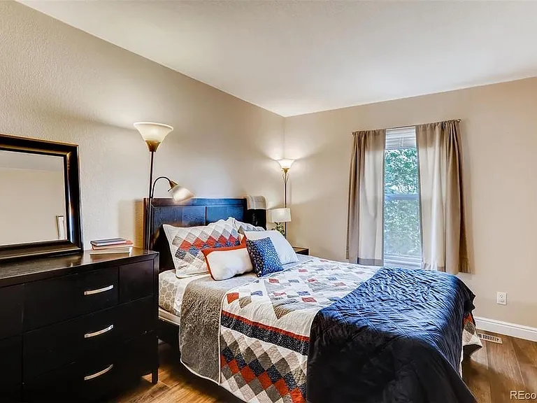 9857 Saybrook St — Photo 11