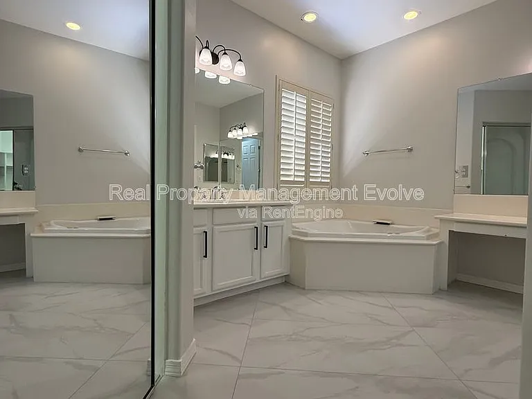 23012 N 38th Pl — Photo 19