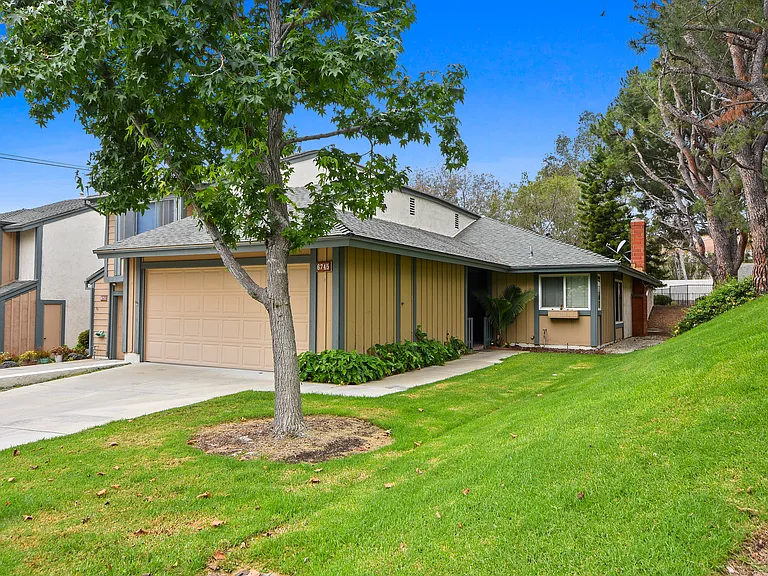 6745 Vista Loma — Photo 9