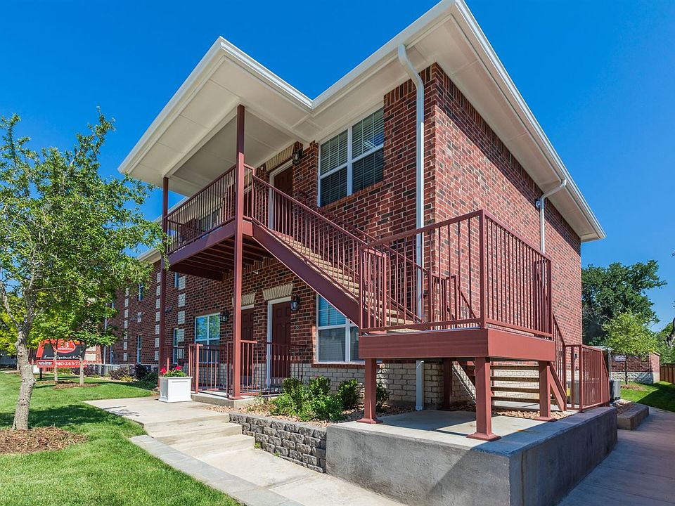 Exterior 4