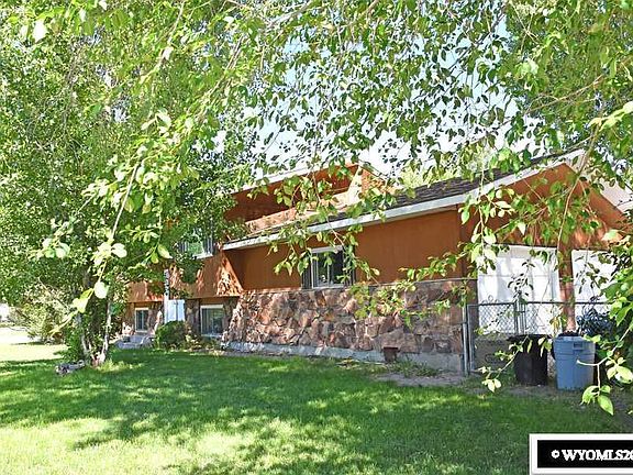 2nd image of 1005 Forest Dr