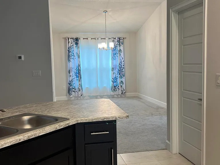 1843 Middlebury Dr SE — Photo 23
