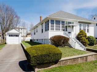 63 Old Oak Ave, Cranston, RI 02920