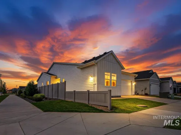8651 W Stillmore St, Star, ID 83669