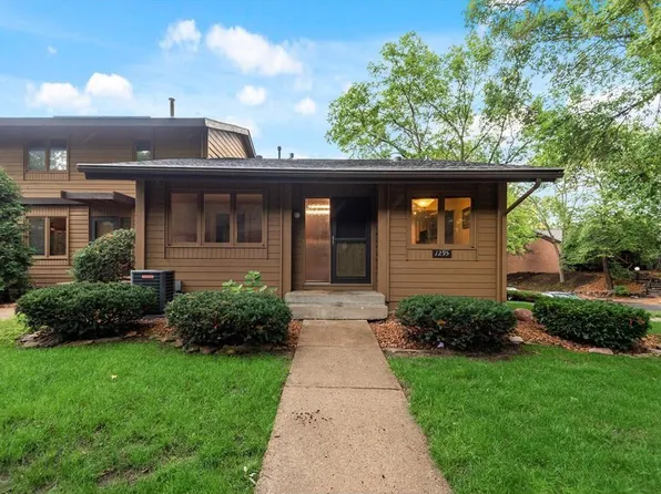 1295 Brighton Sq, New Brighton, MN 55112