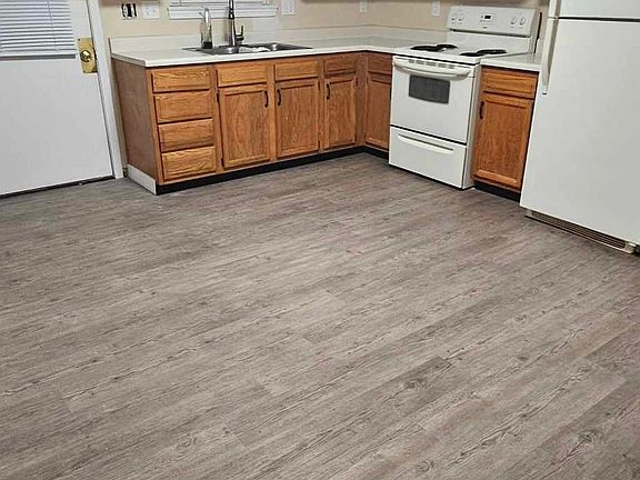 2nd image of 1028 Bridle Ct #1028