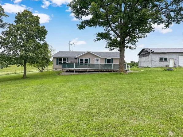 5043 Gray Fox Dr, Florence, MO 65329