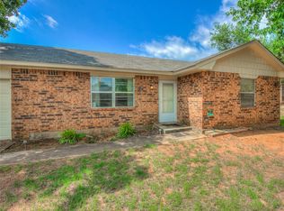 3400 E Noble Dr, Edmond, OK 73034
