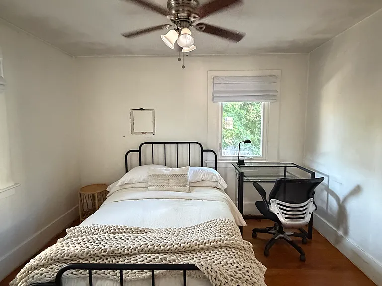 316 E Foothill Blvd — Photo 1