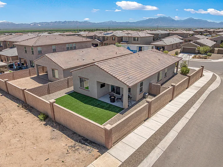 958 W Calle Las Varitas — Photo 27