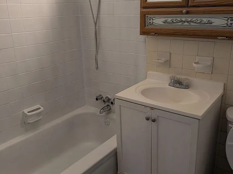 1015 Rosser St NW #1A-4A — Photo 7