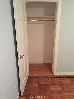 Rented by City Connections Realty | media 38