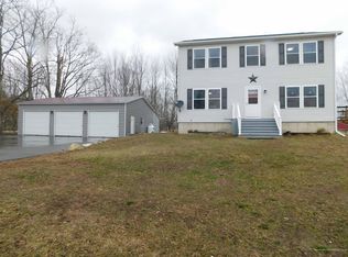 71 Puddledock Rd, Corinth, ME 04427