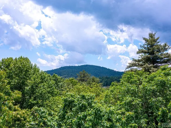 32J Cherokee Trace, Lake Toxaway, NC 28747