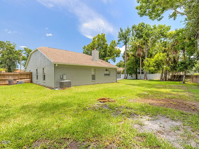 109 Brookhollow Cir — Photo 32
