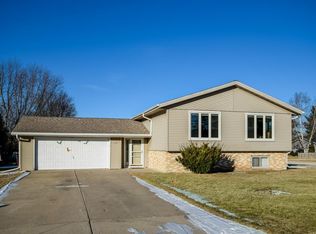 6785 Dawn Dr, Windsor, WI 53598