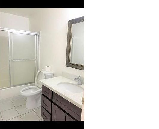 3rd image of 2795 Garden Ave APT D