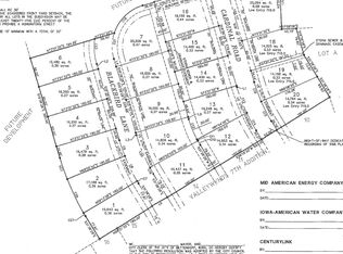 6562 Cardinal Rd, Bettendorf, IA 52722