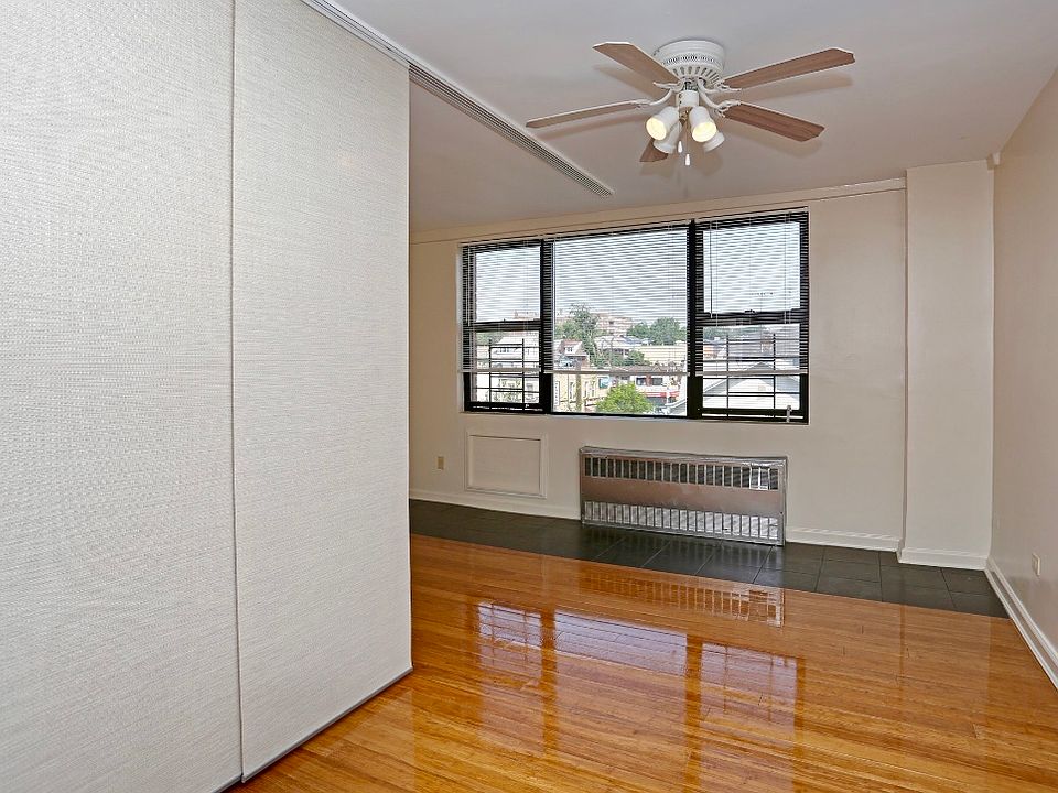 1st image of 8815 168th St APT 4Y