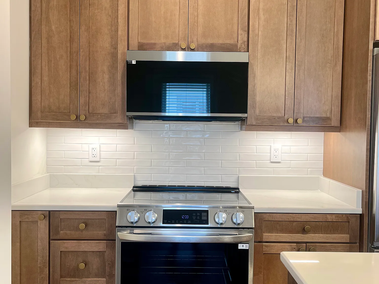 1 bed, 725 sqft, $2,100 — Photo 2