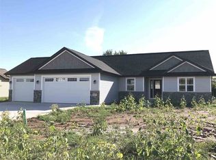 W5267 Waterview Dr, Sherwood, WI 54169