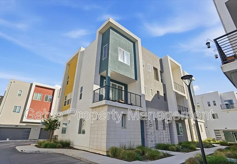 27465 Viero Pl — Photo 1