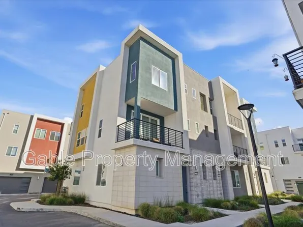 27465 Viero Pl, Valencia, CA 91381