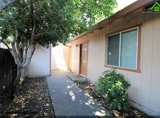 740 West St APT B, Redding, CA 96001