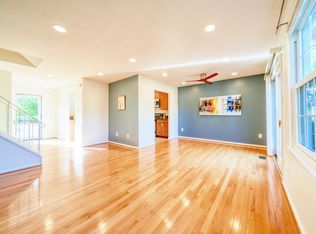 12833 Fantasia Dr, Herndon, VA 20170