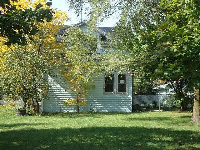 2nd image of 8948 32nd Ave