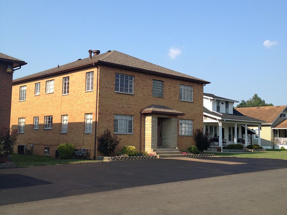 441 Dewey Street