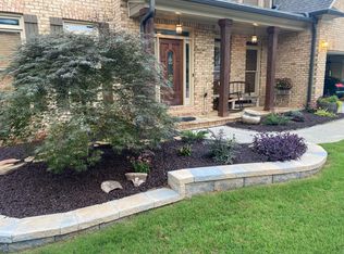 5184 Sunlake Dr, Hoschton, GA 30548