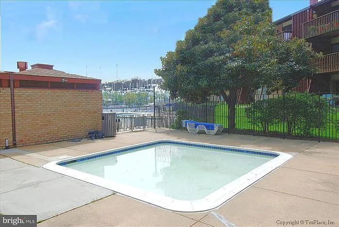 755 Fairview Ave #C — Photo 17