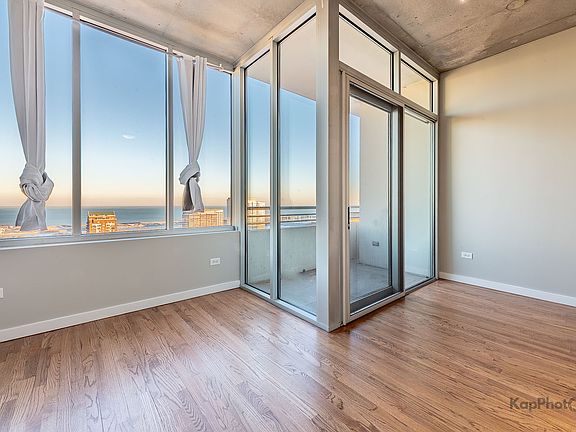 5th image of 1720 S Michigan Ave APT 2805