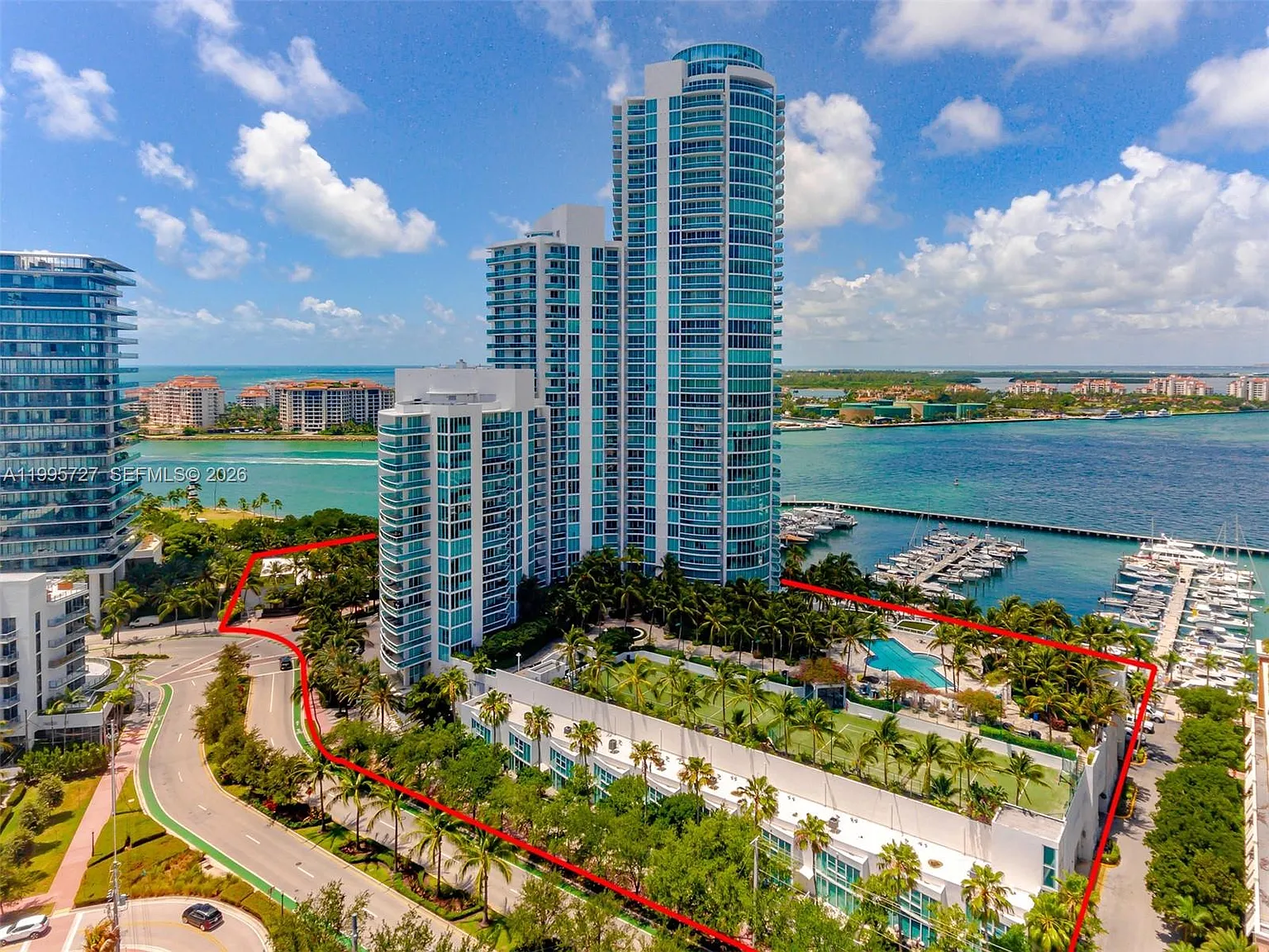 Murano At Portofino Condo — Photo 1