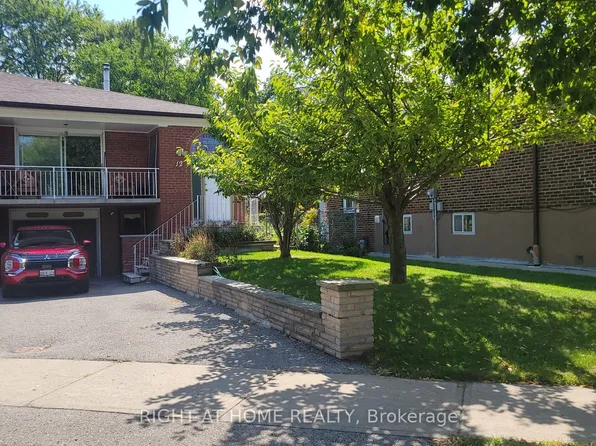 12 Fairglen Ave, Toronto, ON M1T 1G7