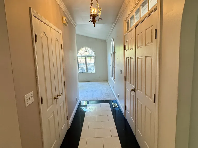 11200 Centaur Rd — Photo 7
