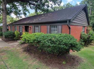 23 McGovern Dr, Little Rock, AR 72205