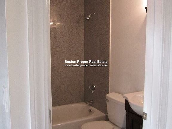 23 Cortes St. #3 Boston - Bay Village Unit Photo 5