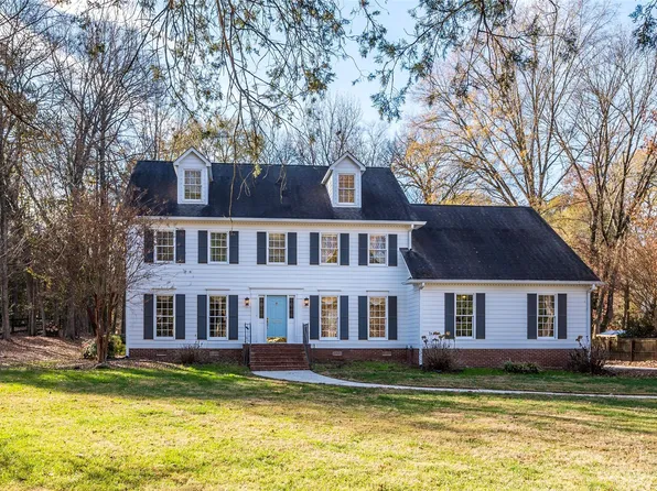 4021 Windwood Cir, Charlotte, NC 28226