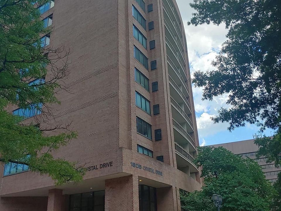 1st image of 1805 Crystal Dr APT 618