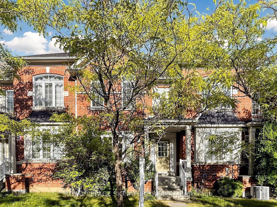 1st image of 18 Montagues Ln